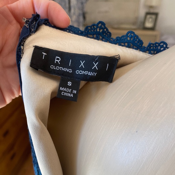 Trixxi Clothing Company Beautiful Teal Lace Cocktail Dress - Size S - Picture 14 of 14